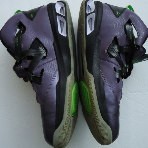 SIZE 12.5. Nike Air Jordan Melo Training Basketball sneakers shoes. main image 6